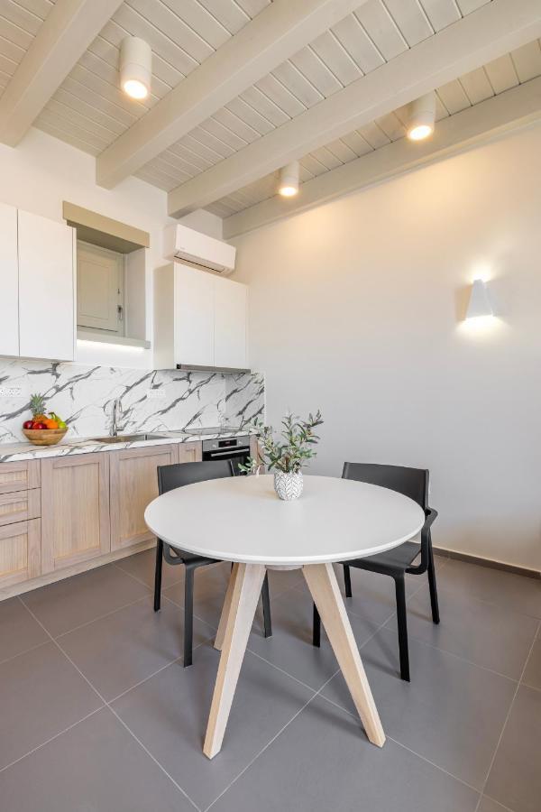 Chalki Sunrise Suites Buitenkant foto